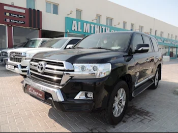 Toyota  Land Cruiser  GXR  2019  Automatic  130,000 Km  8 Cylinder  Four Wheel Drive (4WD)  SUV  Black