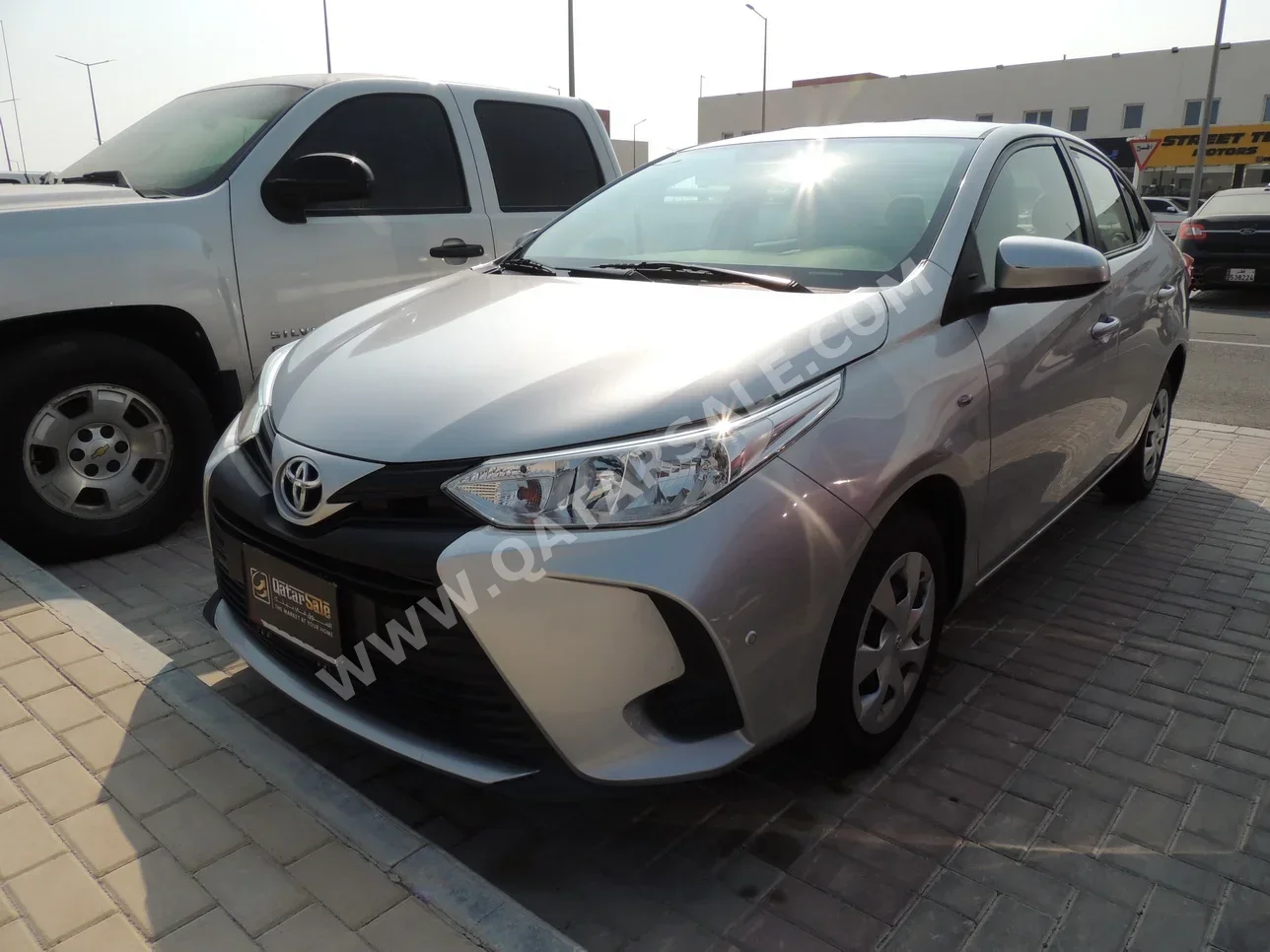 Toyota  Yaris  2021  Automatic  86,000 Km  4 Cylinder  Front Wheel Drive (FWD)  Sedan  Silver