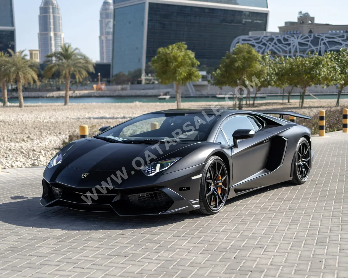 Lamborghini  Aventador  2014  Automatic  34,000 Km  12 Cylinder  Rear Wheel Drive (RWD)  Coupe / Sport  Black