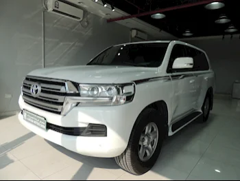 Toyota  Land Cruiser  GXR  2020  Automatic  183,000 Km  6 Cylinder  Four Wheel Drive (4WD)  SUV  White