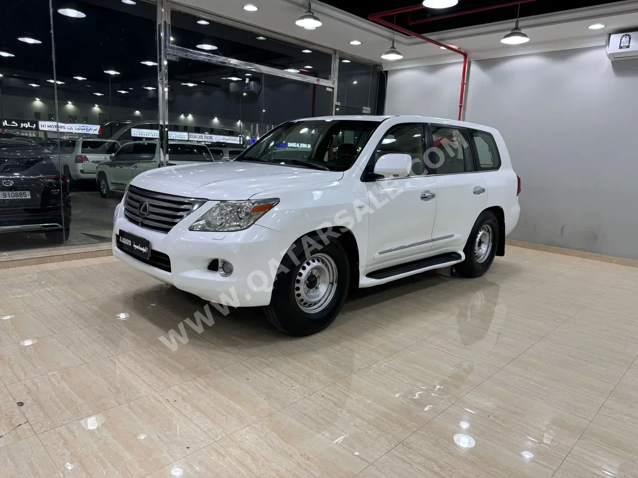 Lexus  LX  570  2008  Automatic  406,000 Km  8 Cylinder  Four Wheel Drive (4WD)  SUV  White