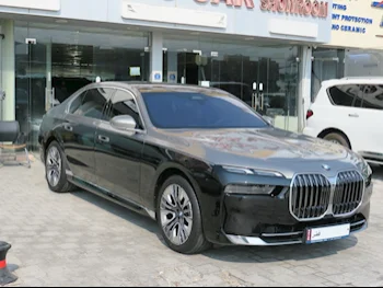  BMW  7-Series  735 i  2024  Automatic  8,000 Km  6 Cylinder  All Wheel Drive (AWD)  Sedan  Black and Gray  With Warranty