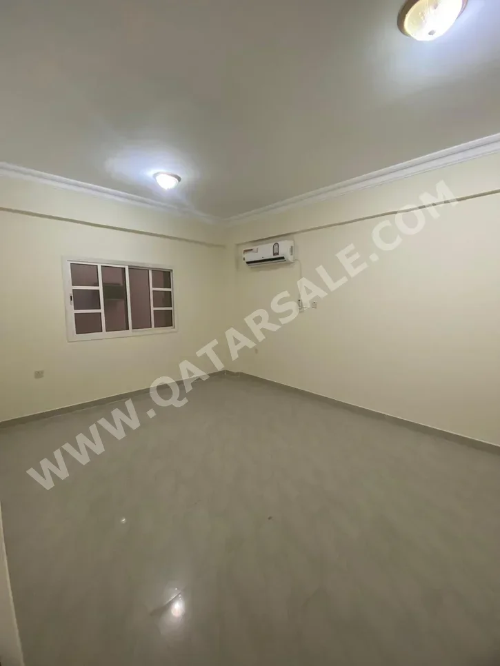 2 Bedrooms  Apartment  in Doha -  Madinat Khalifa South  Not Furnished
