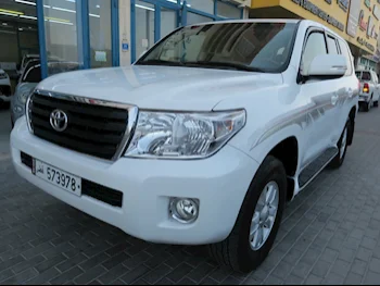 Toyota  Land Cruiser  GX  2013  Automatic  377,000 Km  6 Cylinder  Four Wheel Drive (4WD)  SUV  White