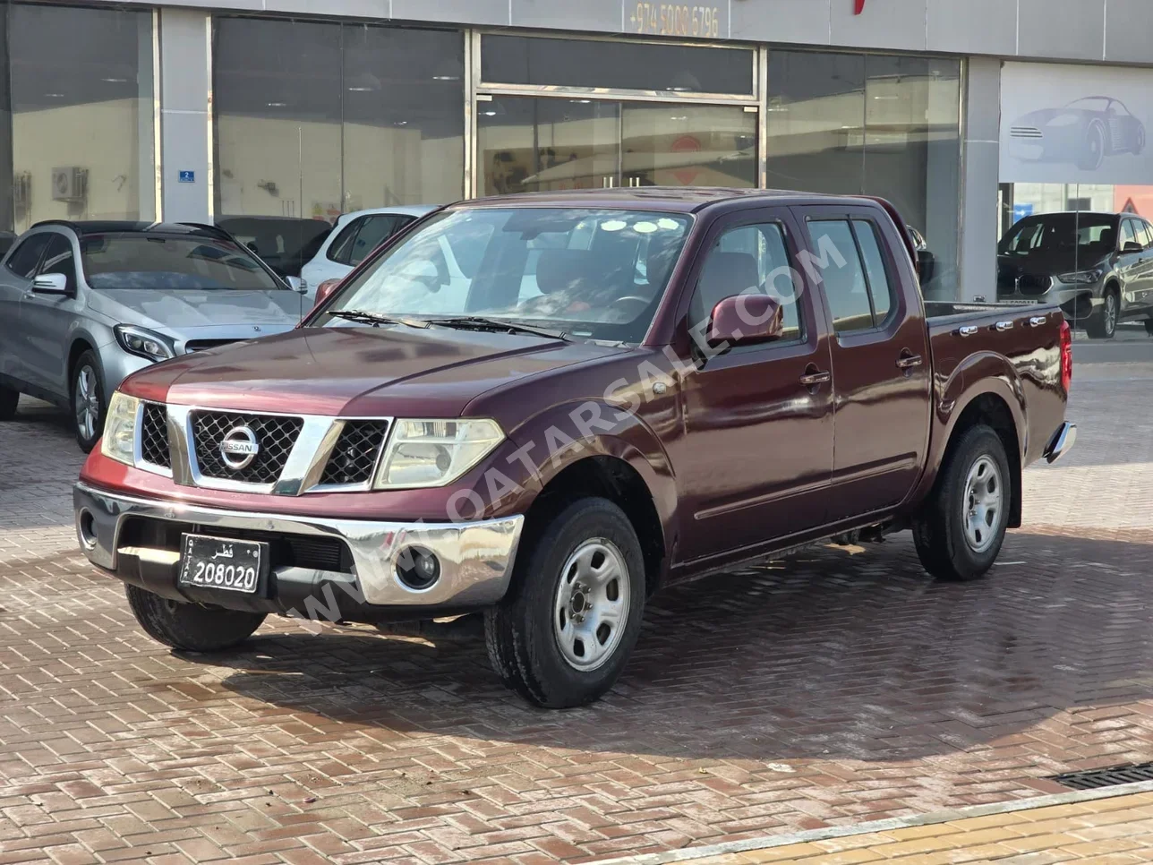 نيسان  نافارا  2009  عادي  215,000 كم  4 سلندر  دفع خلفي  بيكب  بنفسجي