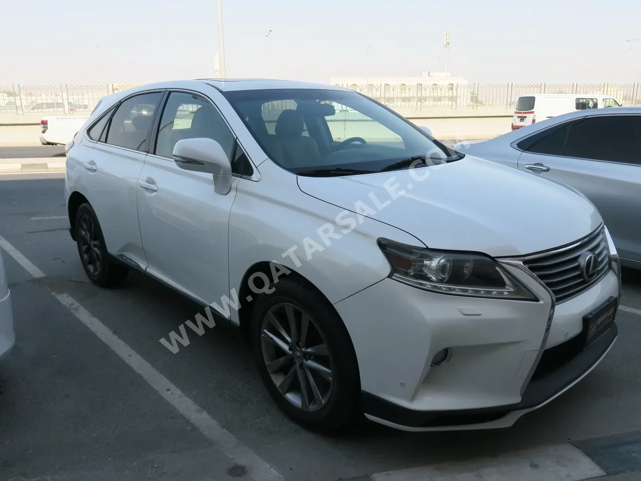 Lexus  RX  350  2014  Automatic  169,000 Km  6 Cylinder  Four Wheel Drive (4WD)  SUV  White