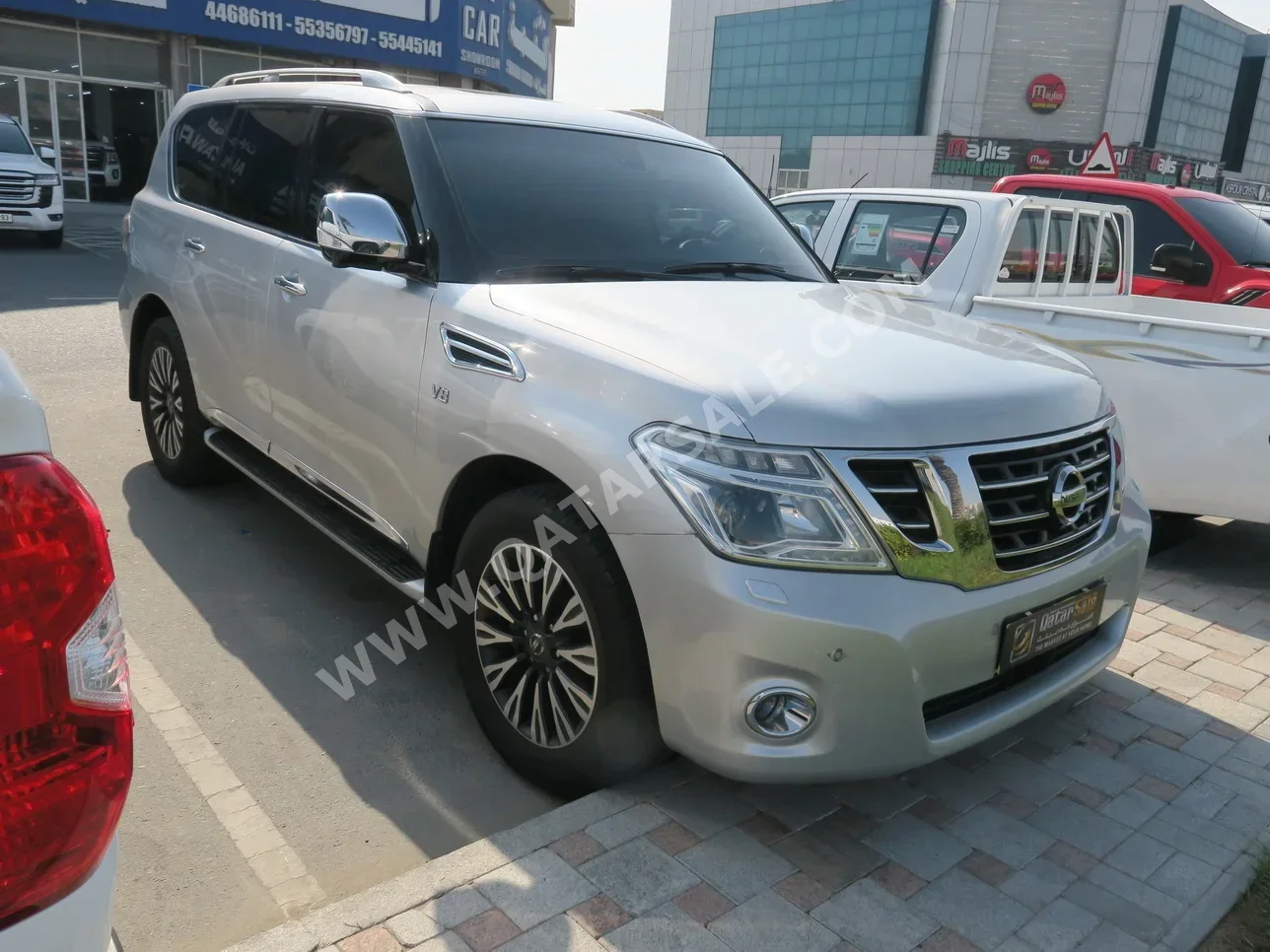  Nissan  Patrol  Platinum  2016  Automatic  233,000 Km  8 Cylinder  Four Wheel Drive (4WD)  SUV  Silver  With Warranty