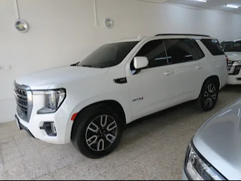 GMC  Yukon  AT 4  2022  Automatic  136,000 Km  8 Cylinder  Four Wheel Drive (4WD)  SUV  White