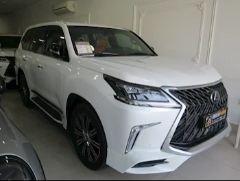 Lexus  LX  570 S  2017  Automatic  108,000 Km  8 Cylinder  Four Wheel Drive (4WD)  SUV  White