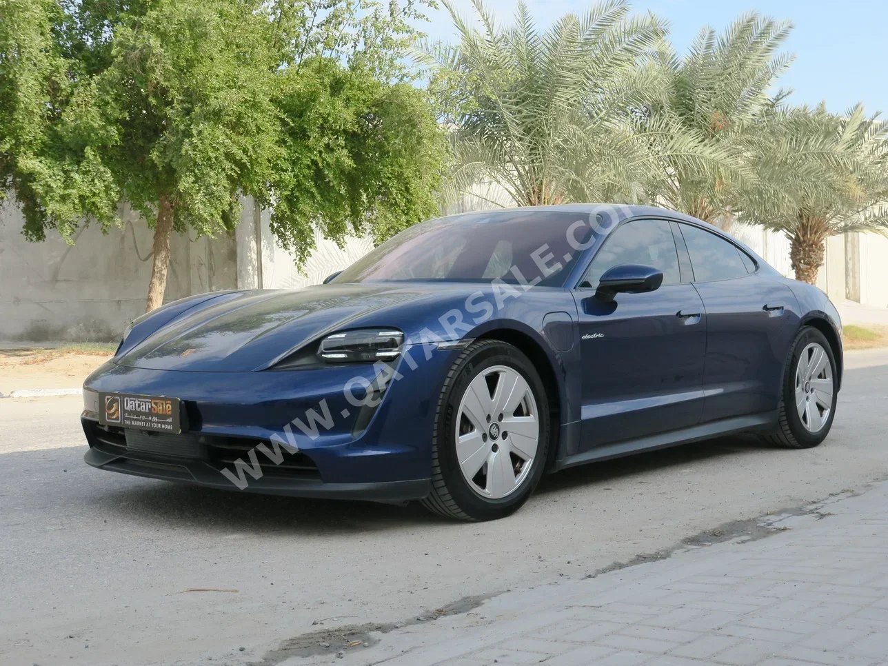 Porsche  Taycan  2022  Tiptronic  85,500 Km  0 Cylinder  All Wheel Drive (AWD)  Sedan  Dark Blue  With Warranty