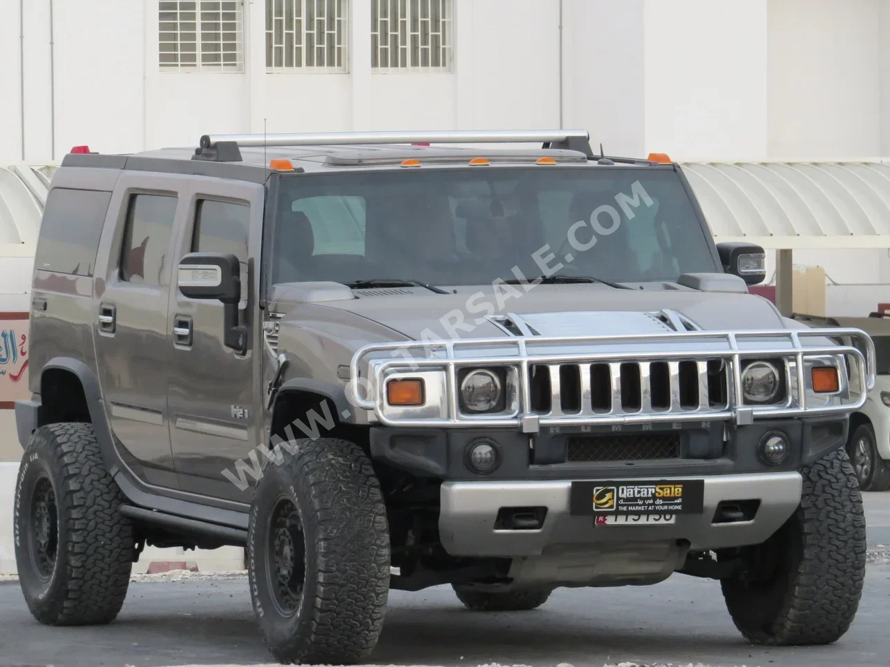 Hummer  H2  2009  Automatic  226,000 Km  8 Cylinder  Four Wheel Drive (4WD)  SUV  Gray