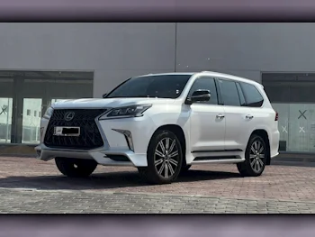 Lexus  LX  570  2019  Automatic  199,000 Km  8 Cylinder  Four Wheel Drive (4WD)  SUV  White