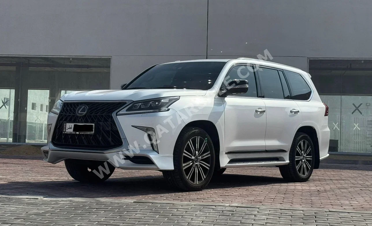 Lexus  LX  570  2019  Automatic  199,000 Km  8 Cylinder  Four Wheel Drive (4WD)  SUV  White