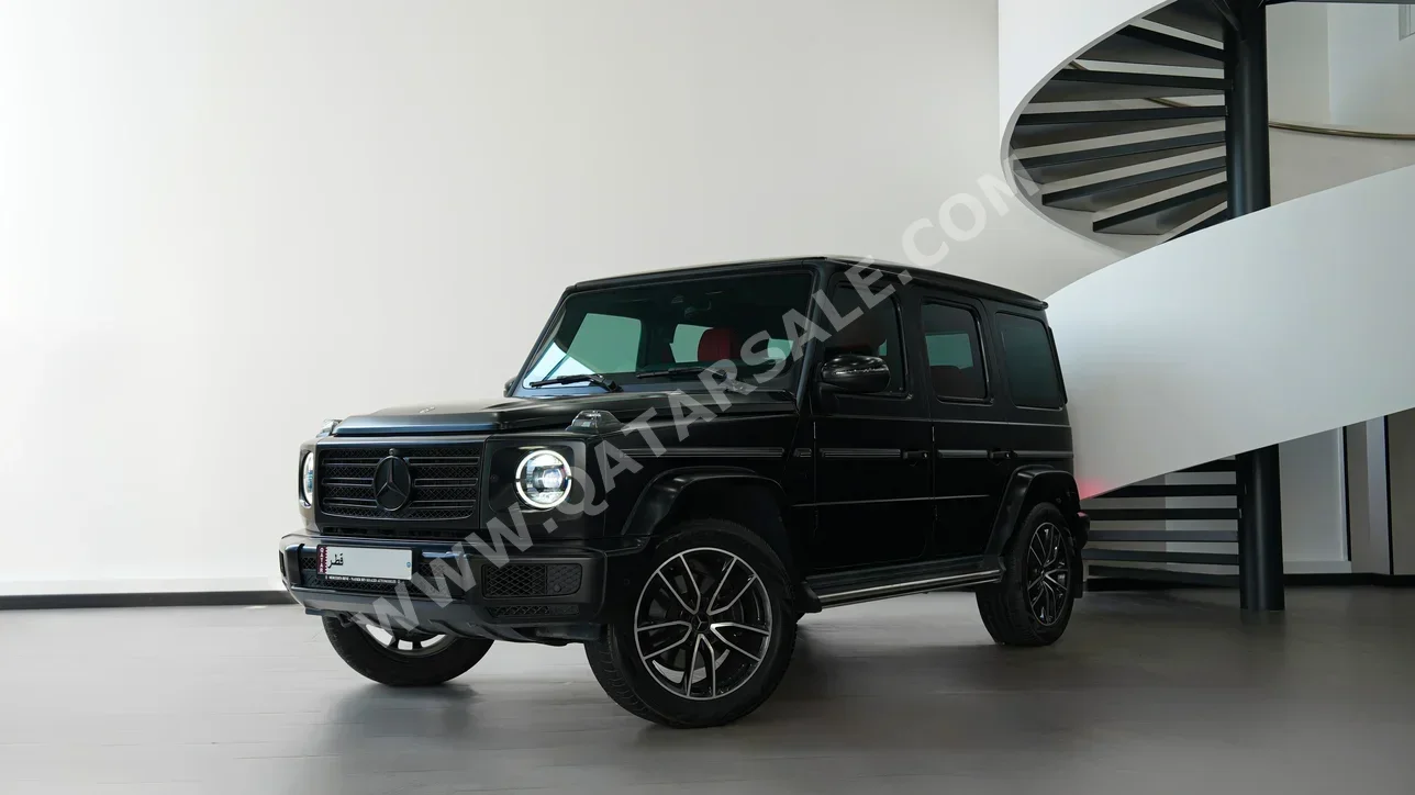 Mercedes-Benz  G-Class  500  2023  Automatic  29,000 Km  8 Cylinder  Four Wheel Drive (4WD)  SUV  Black  With Warranty