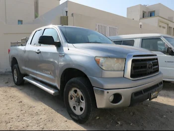 Toyota  Tundra  2012  Automatic  248,000 Km  8 Cylinder  Four Wheel Drive (4WD)  Pick Up  Silver