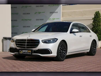 Mercedes-Benz  S-Class  450  2023  Automatic  4,500 Km  6 Cylinder  Rear Wheel Drive (RWD)  Sedan  White  With Warranty