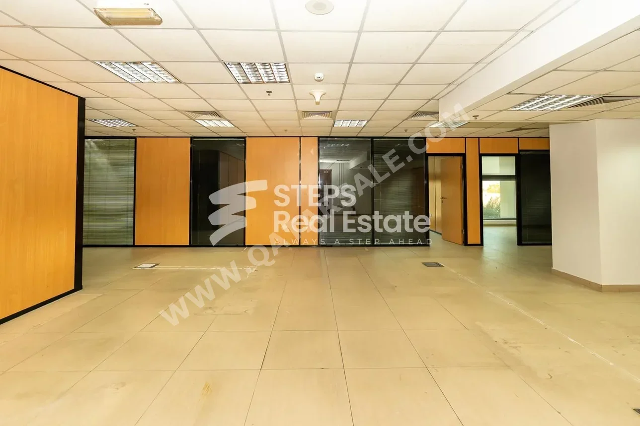 Commercial Offices - Not Furnished  - Doha  - Fereej Bin Mahmoud