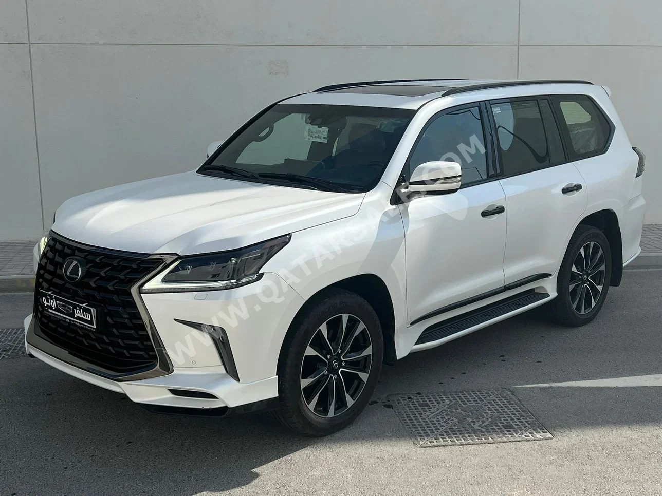 Lexus  LX  570 S Black Edition  2021  Automatic  129,000 Km  8 Cylinder  Four Wheel Drive (4WD)  SUV  White