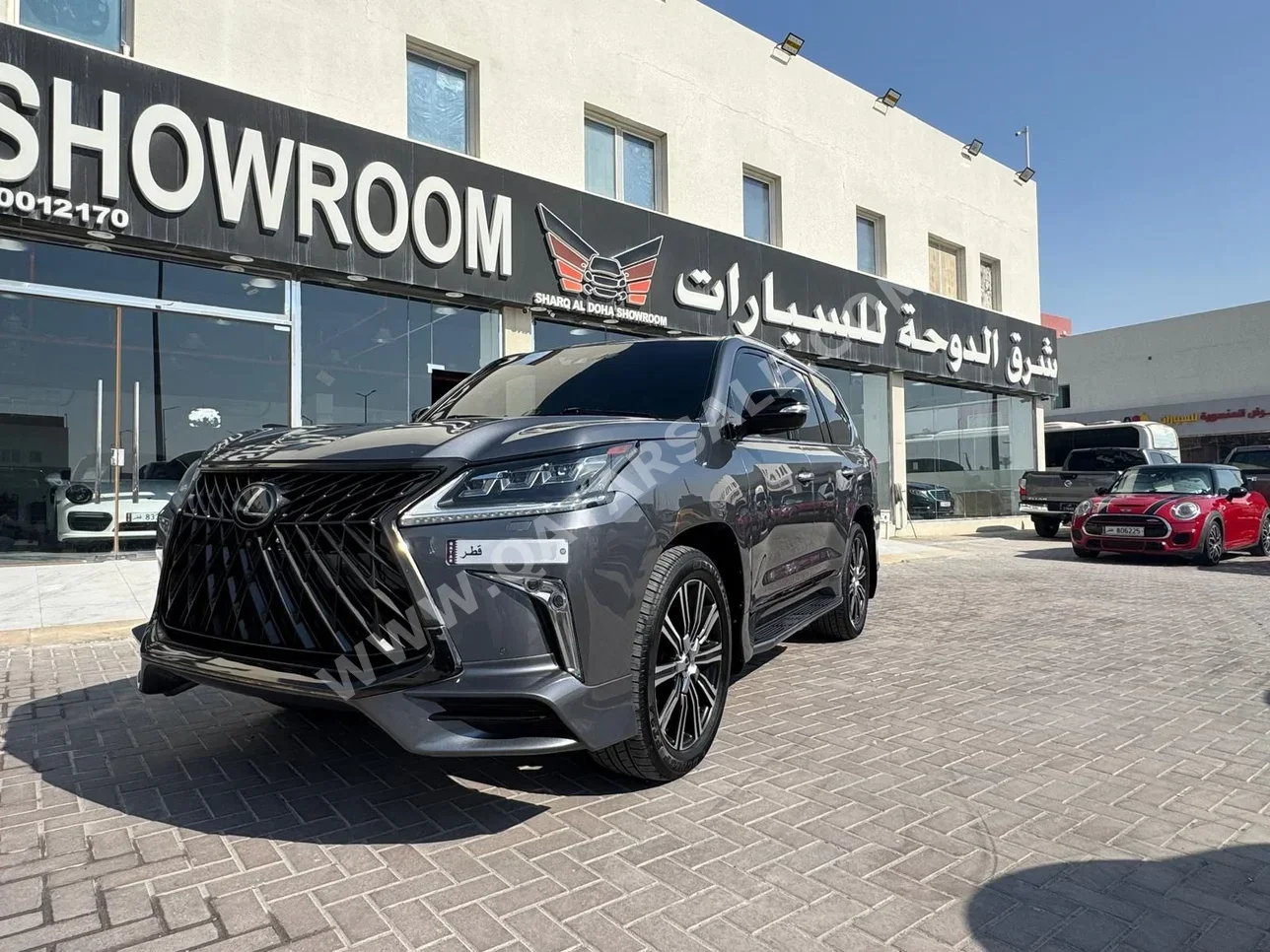 Lexus  LX  570 S Black Edition  2019  Automatic  190,000 Km  8 Cylinder  Four Wheel Drive (4WD)  SUV  Gray