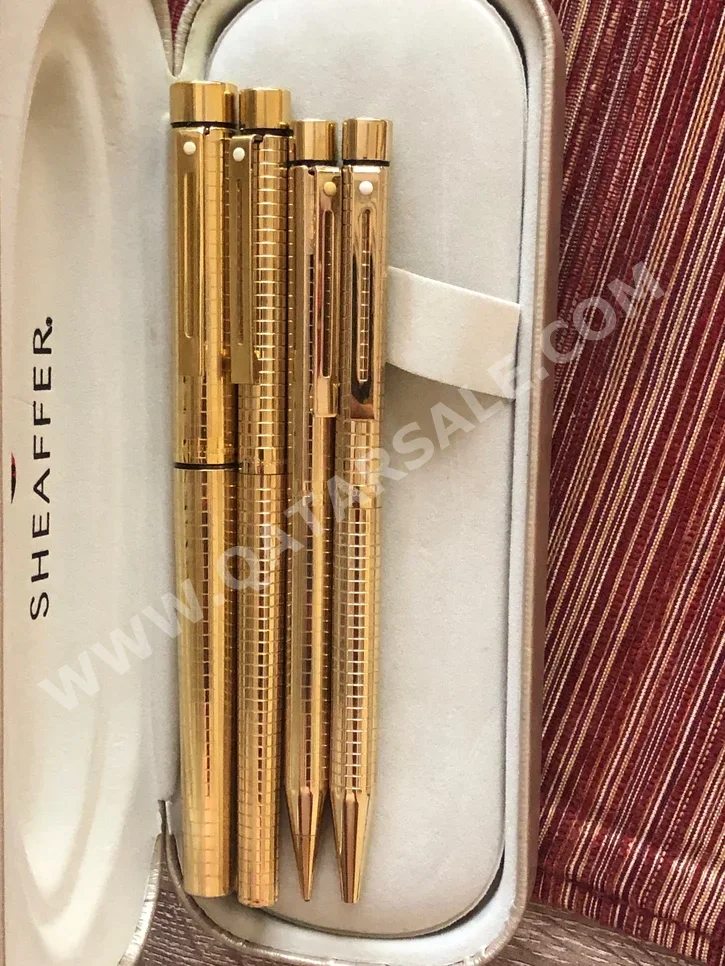 SHEAFFER  Gold -  Year 1975