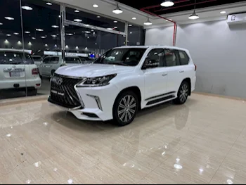 Lexus  LX  570 S  2018  Automatic  207,000 Km  8 Cylinder  Four Wheel Drive (4WD)  SUV  White