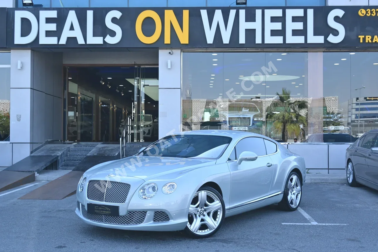 Bentley  Continental  Flying Spur  2012  Automatic  56,000 Km  12 Cylinder  All Wheel Drive (AWD)  Coupe / Sport  Silver