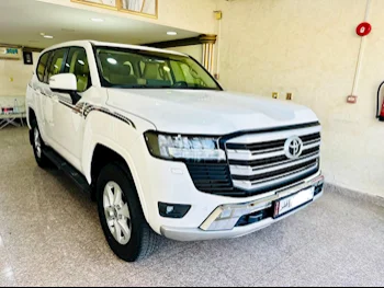 Toyota  Land Cruiser  GXR Twin Turbo  2022  Automatic  129,000 Km  6 Cylinder  Four Wheel Drive (4WD)  SUV  White