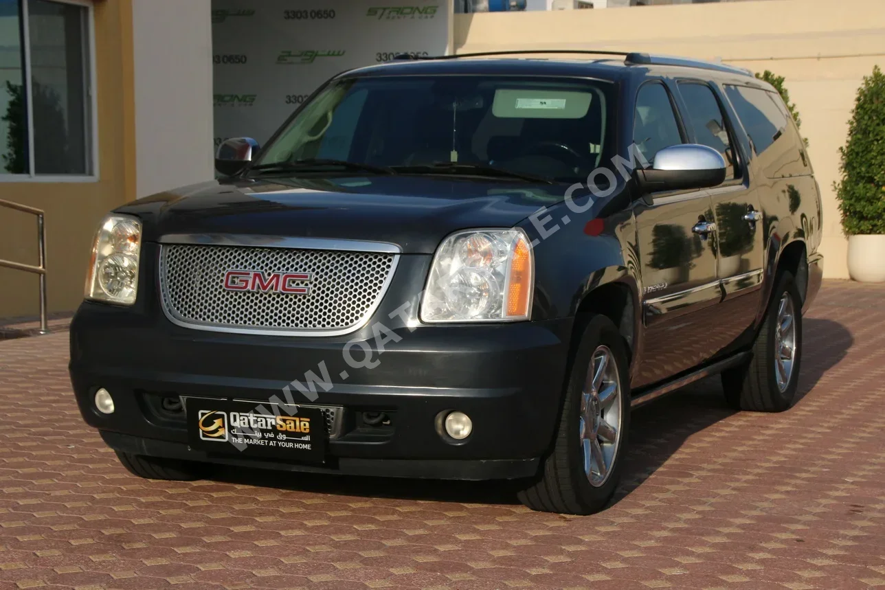  GMC  Yukon  Denali  2008  Automatic  122,000 Km  8 Cylinder  Four Wheel Drive (4WD)  SUV  Gray  With Warranty