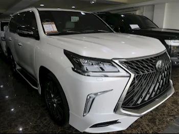  Lexus  LX  570 S  2018  Automatic  77,000 Km  8 Cylinder  Four Wheel Drive (4WD)  SUV  White  With Warranty