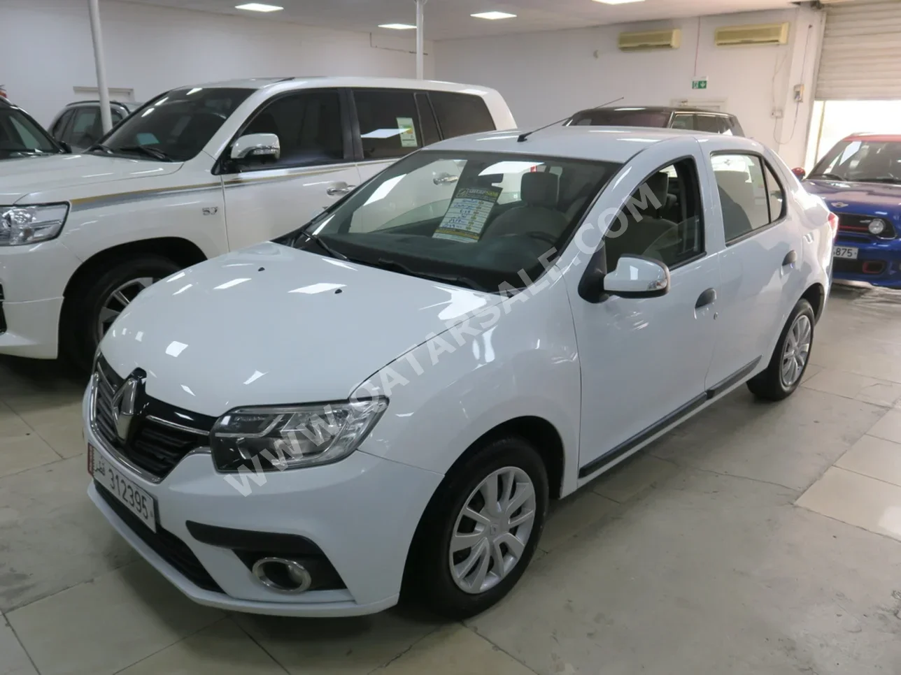 Renault  Symbol  2019  Automatic  133,000 Km  4 Cylinder  Front Wheel Drive (FWD)  Sedan  White