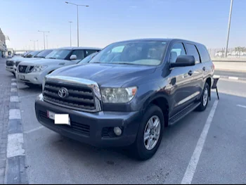 Toyota  Sequoia  SR5  2016  Automatic  370,000 Km  8 Cylinder  Four Wheel Drive (4WD)  SUV  Gray