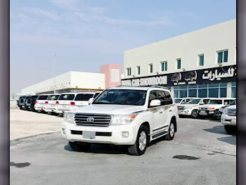 Toyota  Land Cruiser  GXR  2015  Automatic  262,000 Km  6 Cylinder  Four Wheel Drive (4WD)  SUV  White