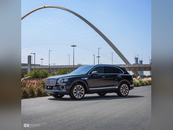 بنتلي  بنتايجا  8 سلندر  اس يو في ( أي دبليو دي )  أسود  2023