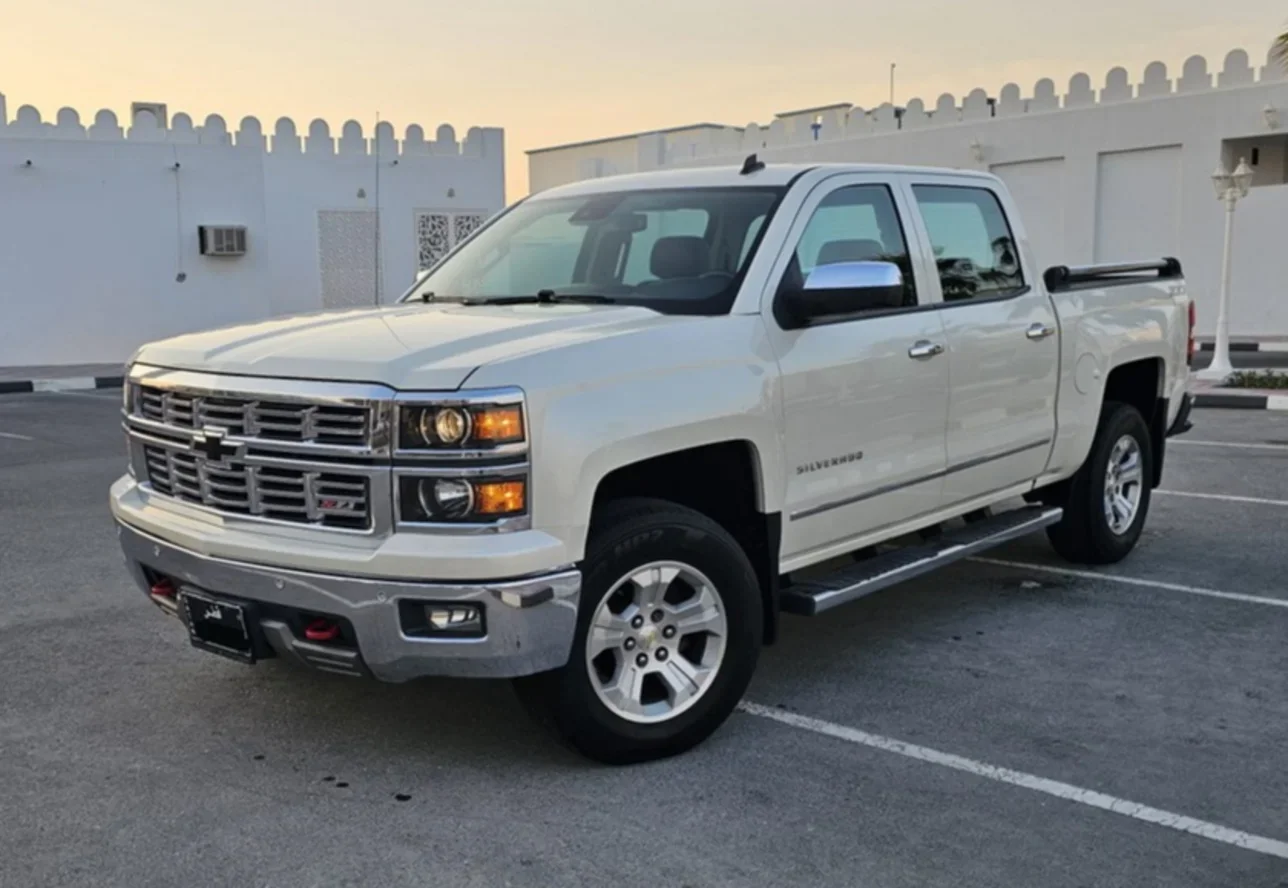 Chevrolet  Silverado  LTZ  2014  Automatic  209,000 Km  8 Cylinder  Four Wheel Drive (4WD)  Pick Up  White