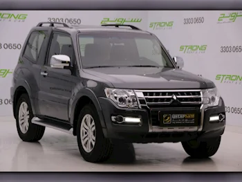 Mitsubishi  Pajero  GLS  2016  Automatic  35,000 Km  6 Cylinder  Four Wheel Drive (4WD)  SUV  Gray