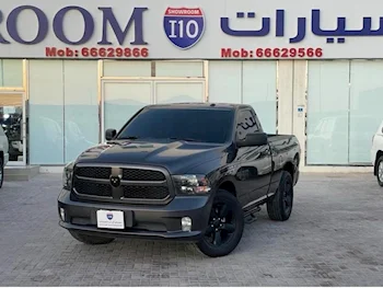 Dodge  Ram  Hemi Black edtion  2022  Automatic  49,000 Km  8 Cylinder  Four Wheel Drive (4WD)  Pick Up  Gray  With Warranty