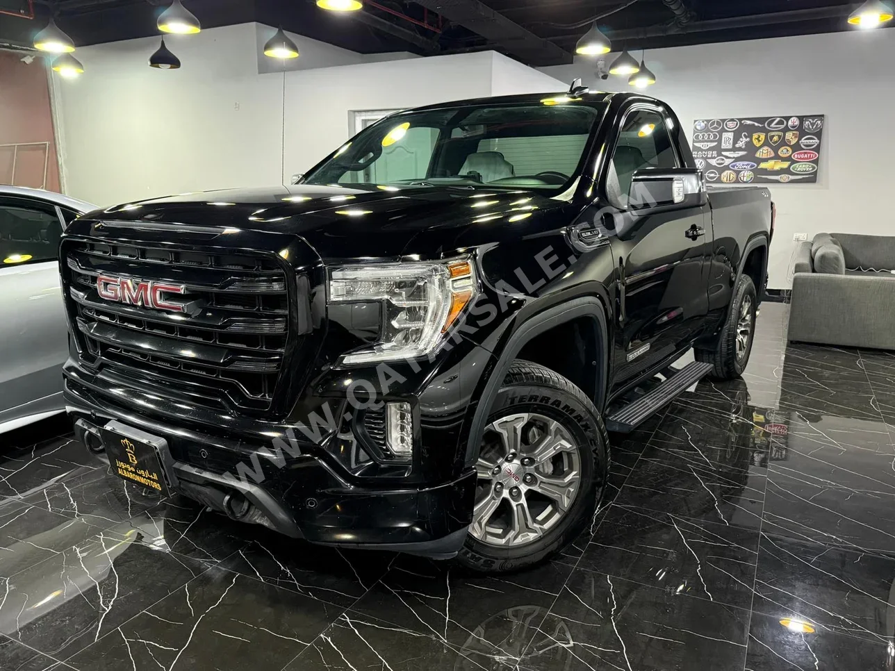 GMC  Sierra  Elevation  2020  Automatic  138,000 Km  8 Cylinder  Four Wheel Drive (4WD)  Pick Up  Black