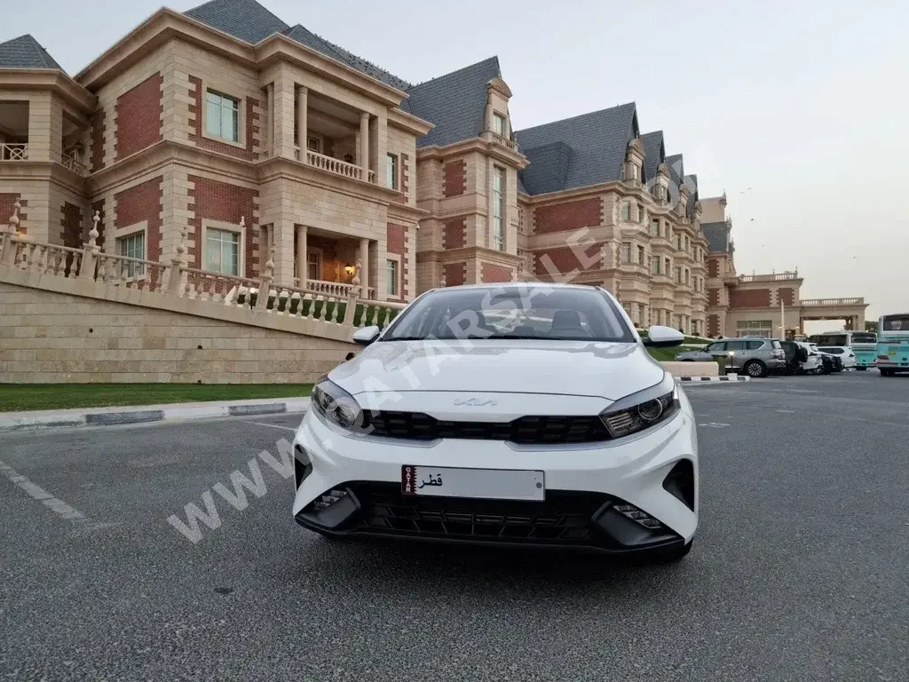 Kia  Cerato  Sedan  White  2022