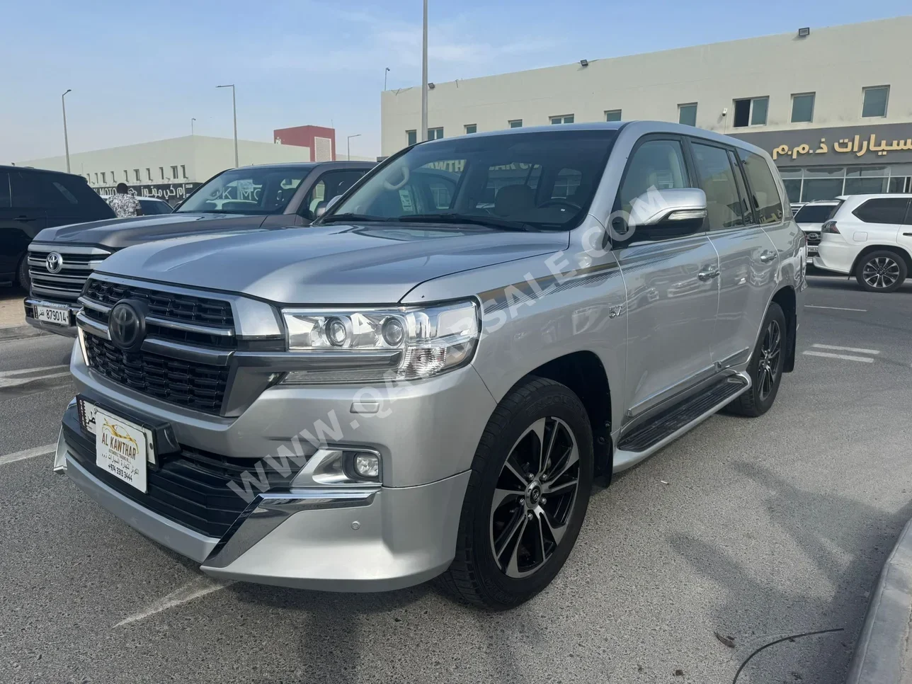 Toyota  Land Cruiser  VXR  2021  Automatic  68,000 Km  8 Cylinder  Four Wheel Drive (4WD)  SUV  Silver