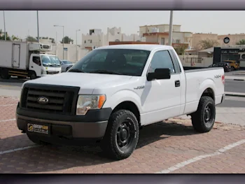 Ford  F  150  2012  Automatic  177,000 Km  6 Cylinder  Four Wheel Drive (4WD)  Pick Up  White