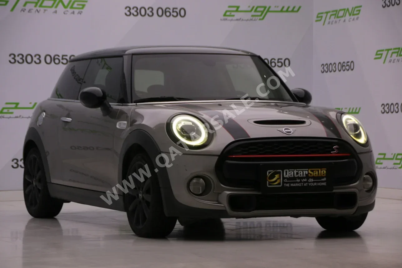 Mini  Cooper  S  2019  Automatic  108,000 Km  4 Cylinder  Front Wheel Drive (FWD)  Hatchback  Gray  With Warranty