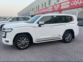 Toyota  Land Cruiser  VXR Twin Turbo  2024  Automatic  22,000 Km  6 Cylinder  Four Wheel Drive (4WD)  SUV  White  With Warranty