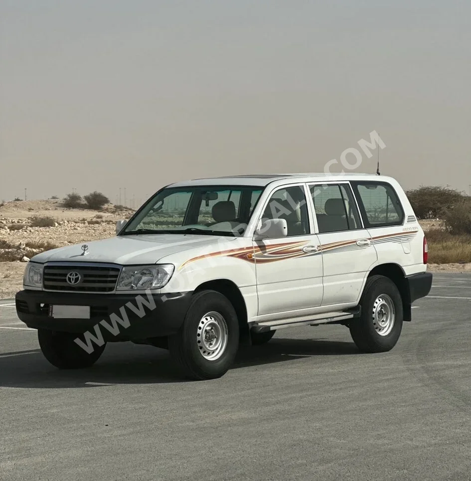 Toyota  Land Cruiser  GX  2007  Automatic  185,000 Km  6 Cylinder  Four Wheel Drive (4WD)  SUV  White