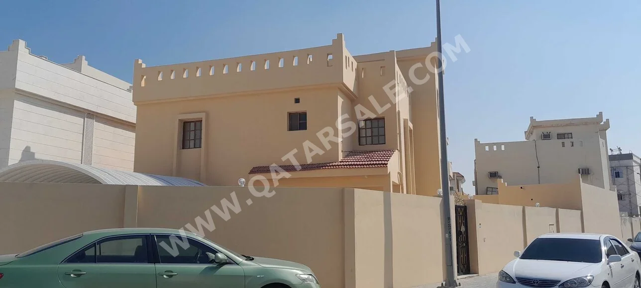 سكن عائلي  - غير مفروشة  - الريان  - ازغوى  - 7 غرف نوم