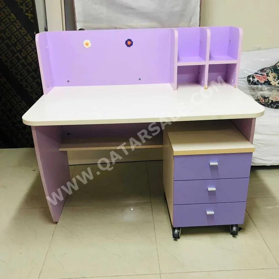 Kids Desks & Chairs - Study Desk