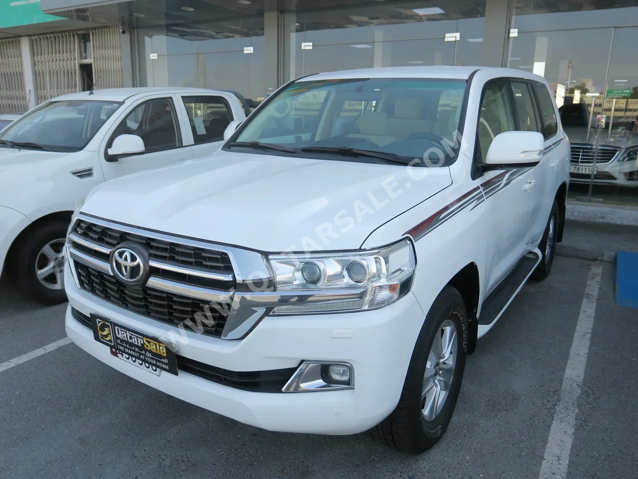 Toyota  Land Cruiser  GXR  2017  Automatic  150,000 Km  6 Cylinder  Four Wheel Drive (4WD)  SUV  White