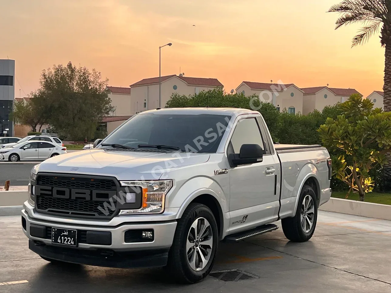  Ford  F  150  2019  Automatic  78,000 Km  8 Cylinder  Four Wheel Drive (4WD)  Pick Up  Silver  With Warranty