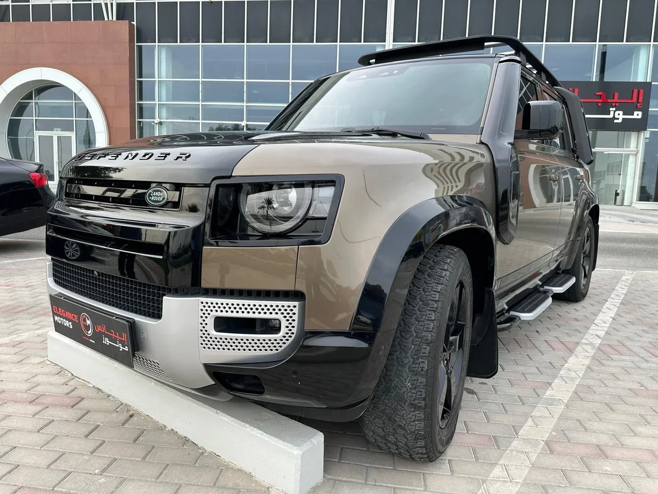 Land Rover  Defender  110  2020  Automatic  67,000 Km  6 Cylinder  Four Wheel Drive (4WD)  SUV  Brown  With Warranty