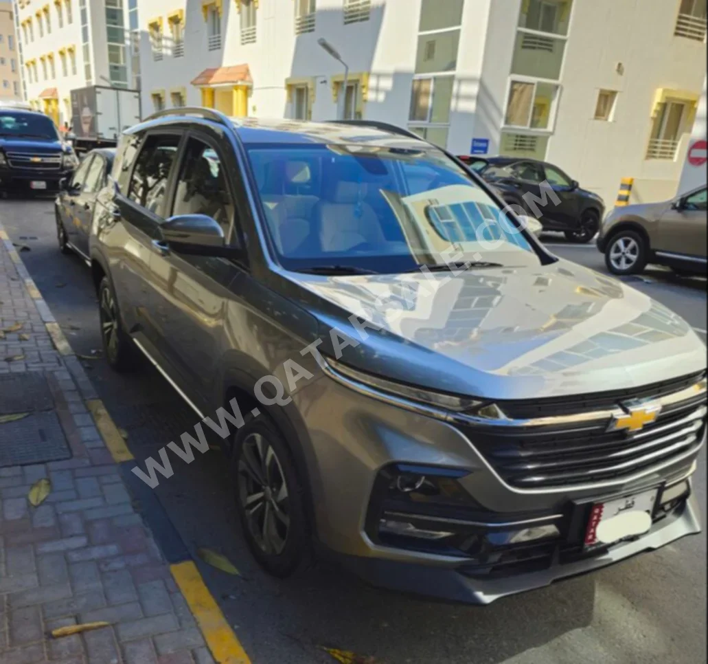 Chevrolet  Captiva  Premier  2024  Automatic  19,900 Km  4 Cylinder  Front Wheel Drive (FWD)  SUV  Silver  With Warranty