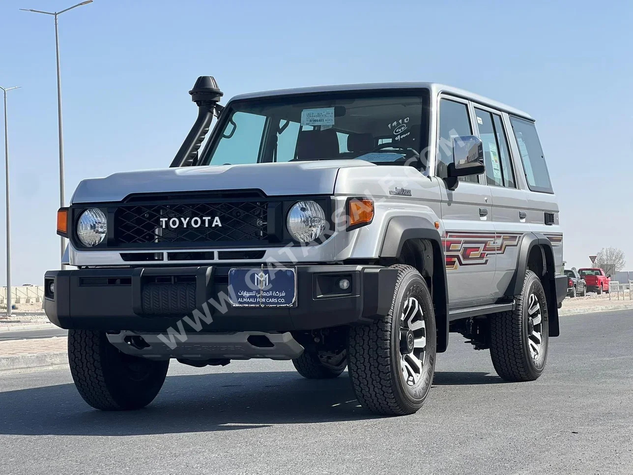 Toyota  Land Cruiser  Hard Top  2024  Automatic  0 Km  6 Cylinder  Four Wheel Drive (4WD)  SUV  Silver  With Warranty